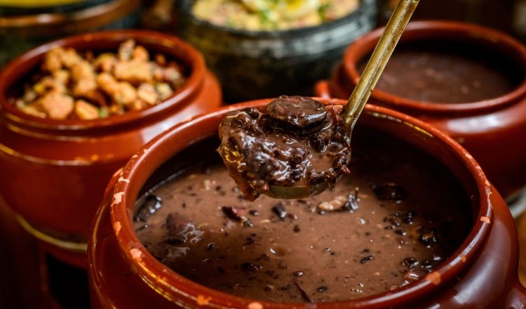 qual a melhor carne para feijoada