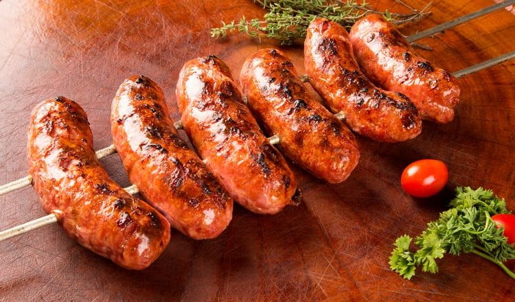o que combina com linguiça frita