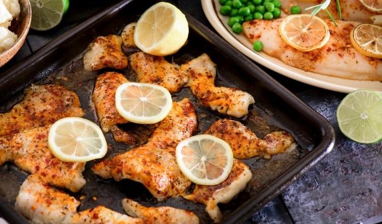 como esquentar peixe frito