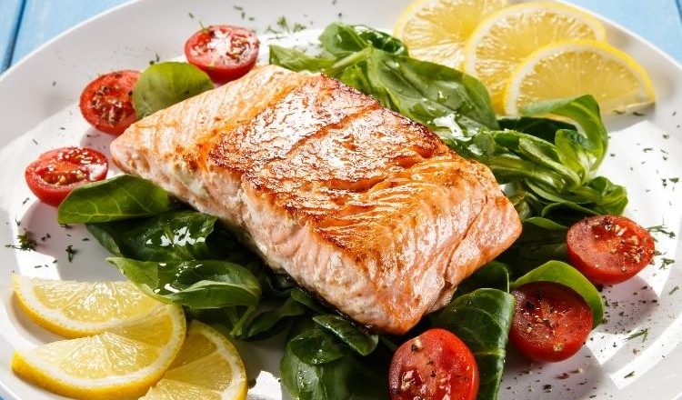 acompanhamento para salmão grelhado