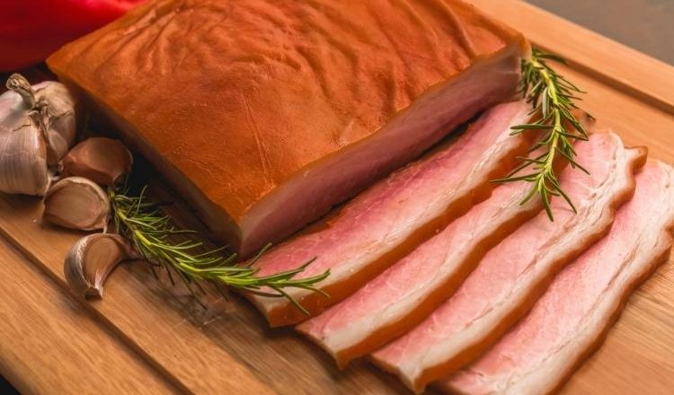 de qual parte do porco é o bacon