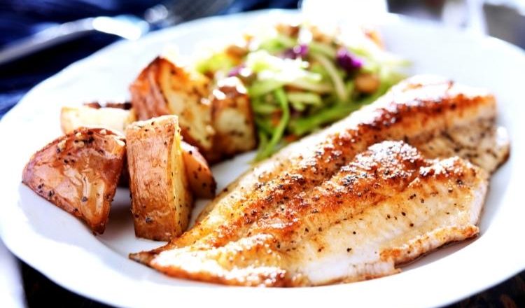 como temperar peixe para fritar