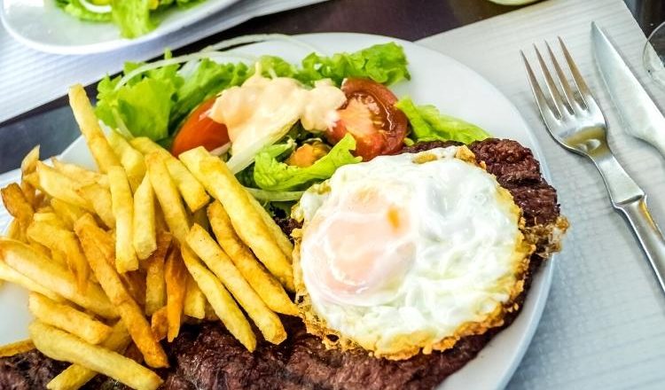 bife a cavalo