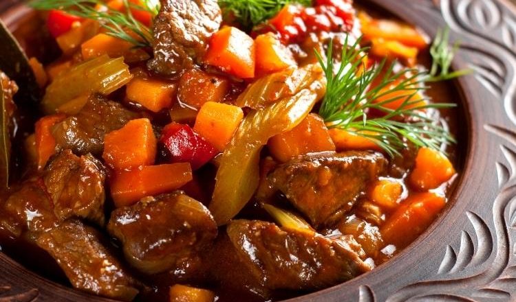 carne de sol acebolada