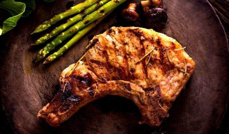 bisteca de porco no forno