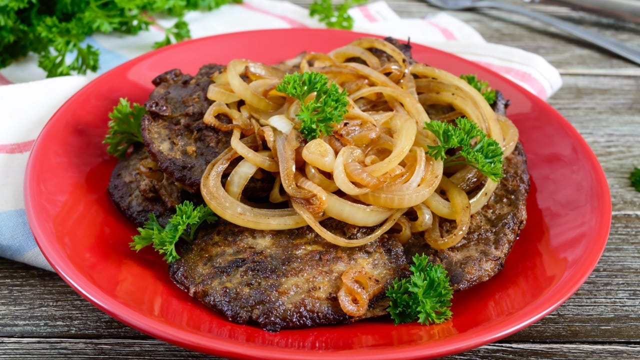 como fazer bife de fígado acebolado