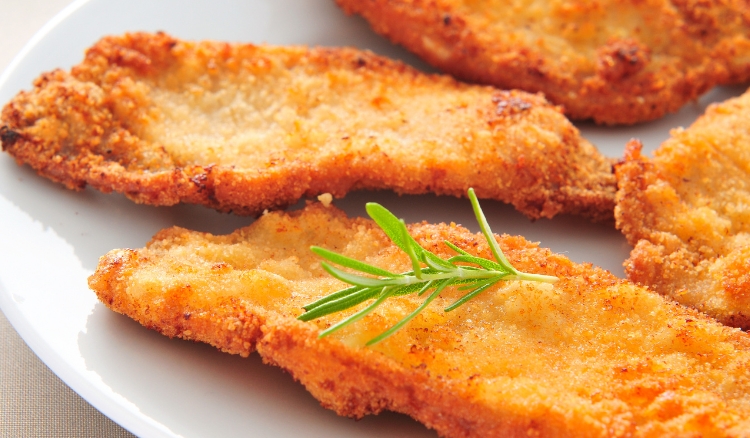 Bife a milanesa na airfryer