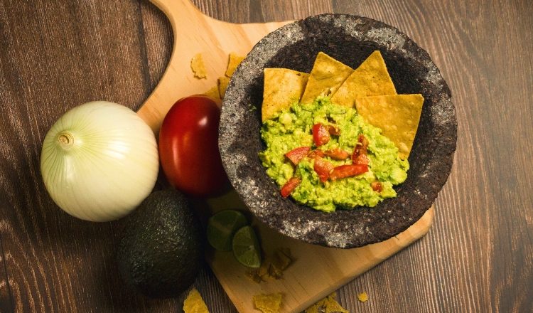 qual carne combina com guacamole