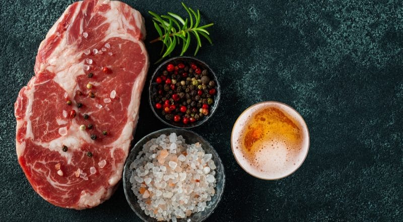 Como temperar carne com cerveja
