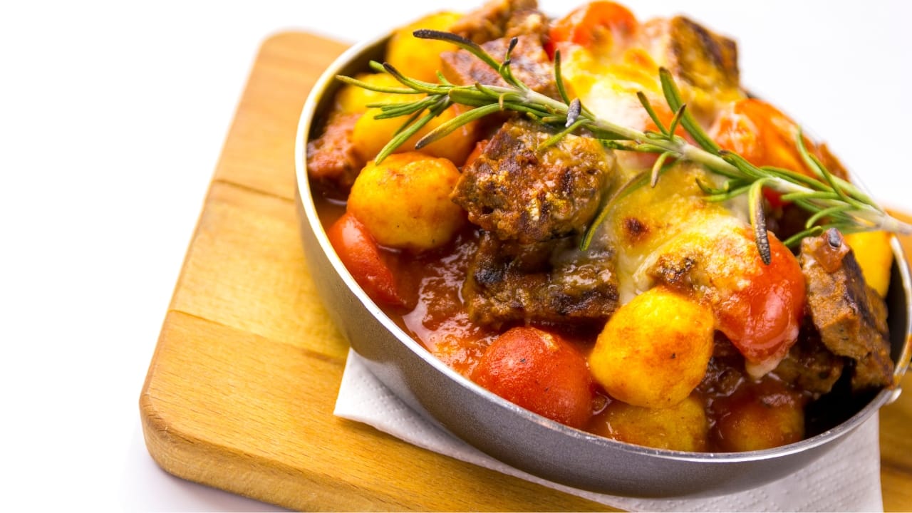 Como secar a água da carne de panela Como secar a água da carne de panela