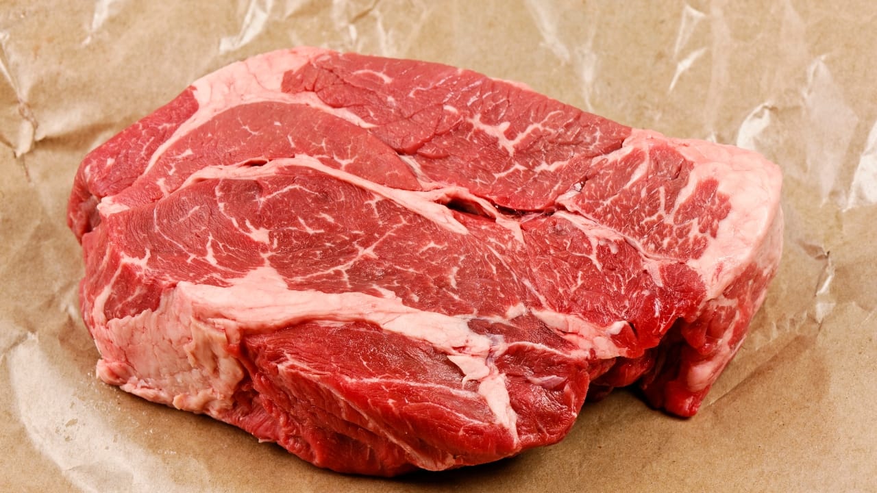Carnes mais baratas para substituir a picanha no churrasco
