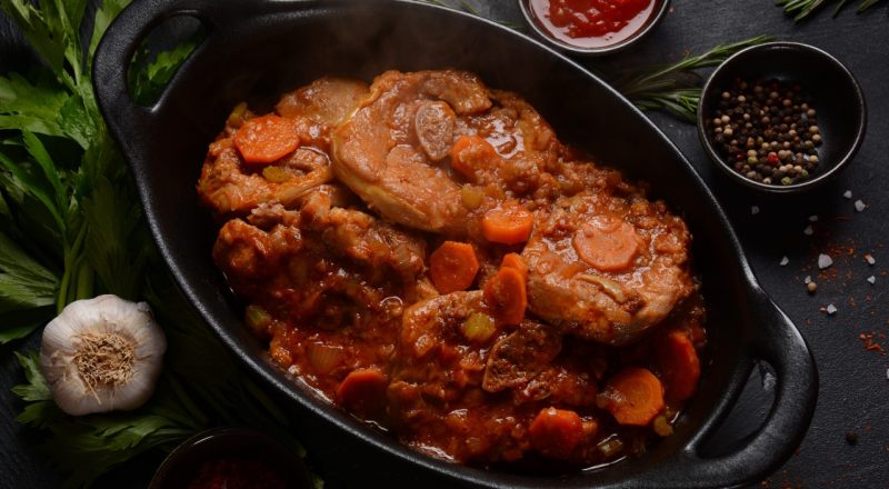 Bife na panela de pressão com molho de tomate