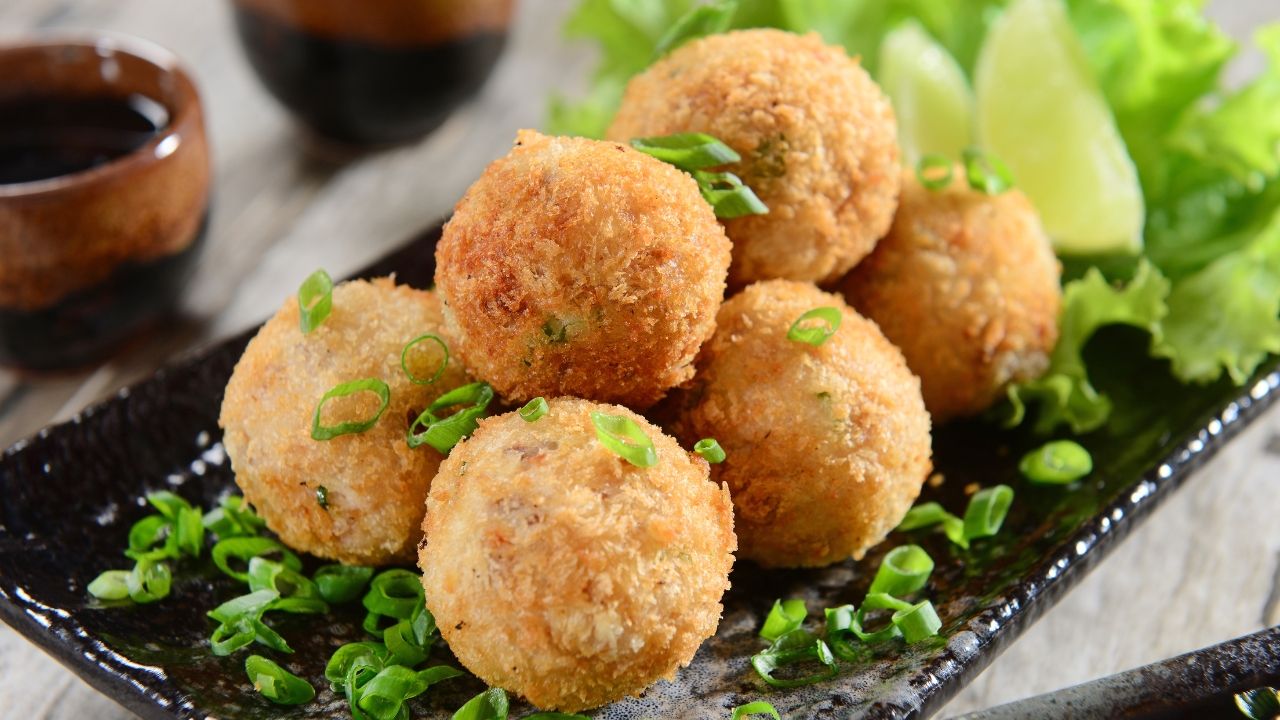 Bolinho de Salmão