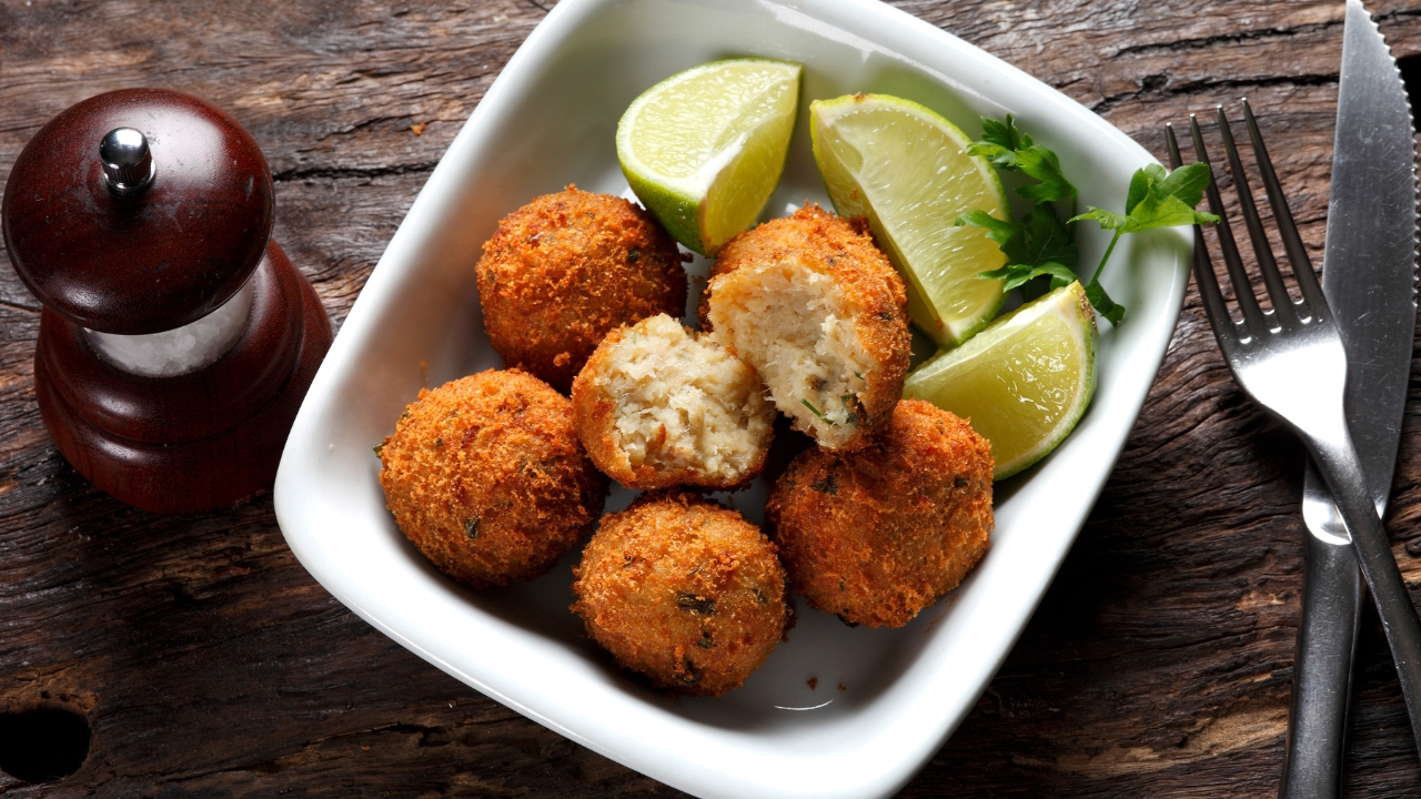 Bolinho de bacalhau na airfryer