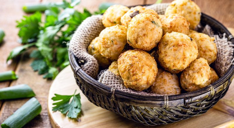 Bolinho de peixe com batata