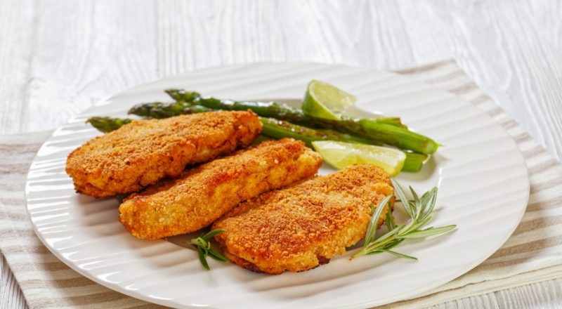 Filé de peixe à milanesa