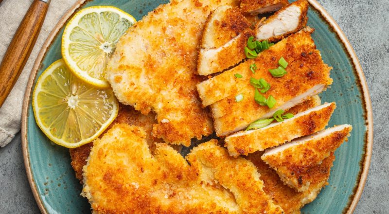 Receita de peito de frango empanado