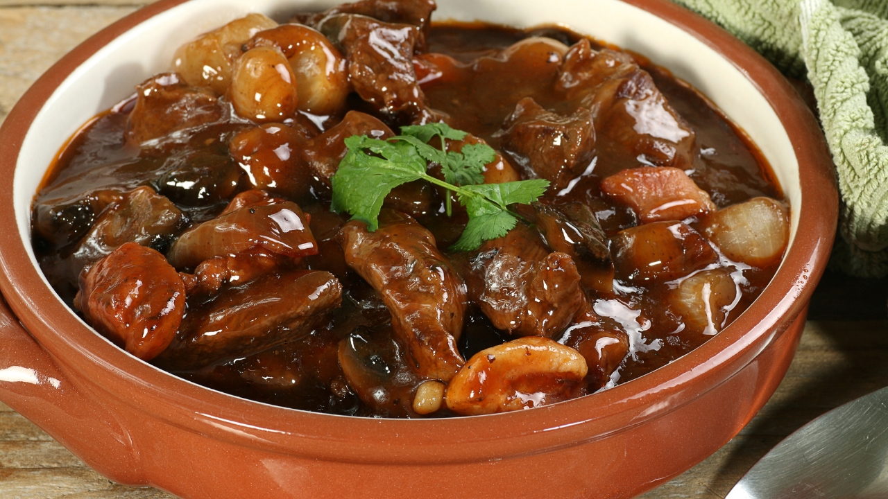 Carne na panela de pressão sem água