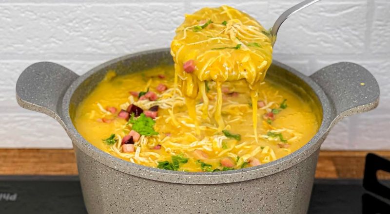 Receita de caldo de frango com mandioca para 100 pessoas