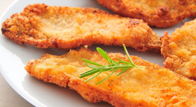 Bife de frango à milanesa