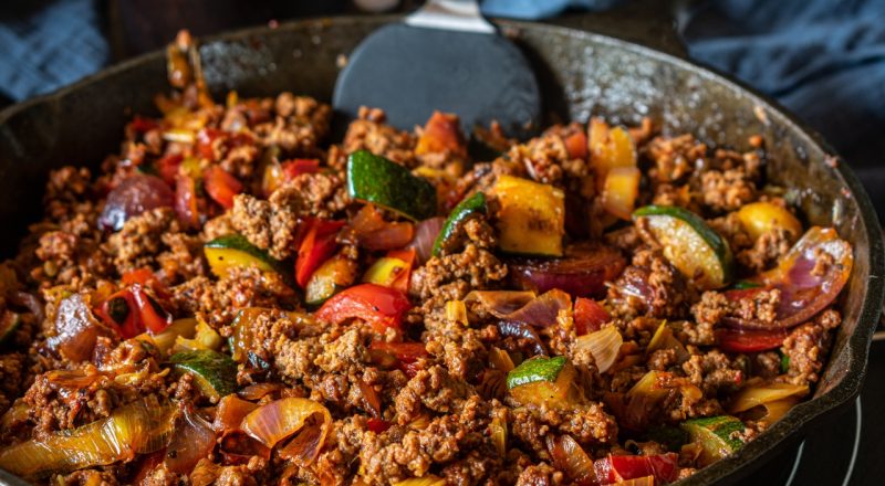Carne moída com legumes