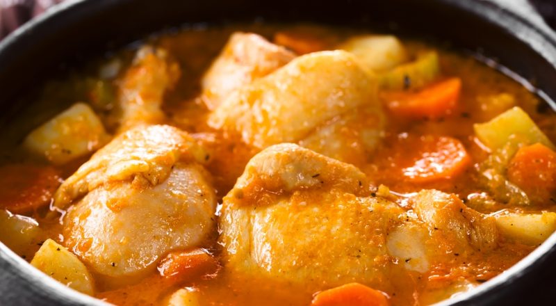 Frango com legumes na panela de pressão