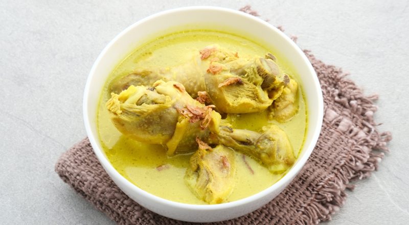 Frango com leite de coco