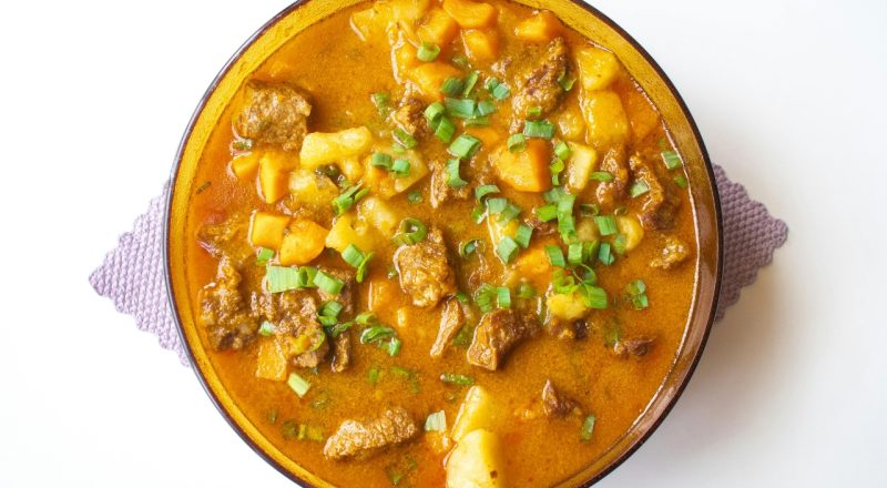 Pernil com batata na panela de pressão