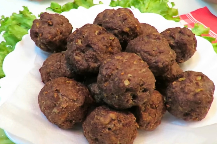Bolinho de carne moída com aveia