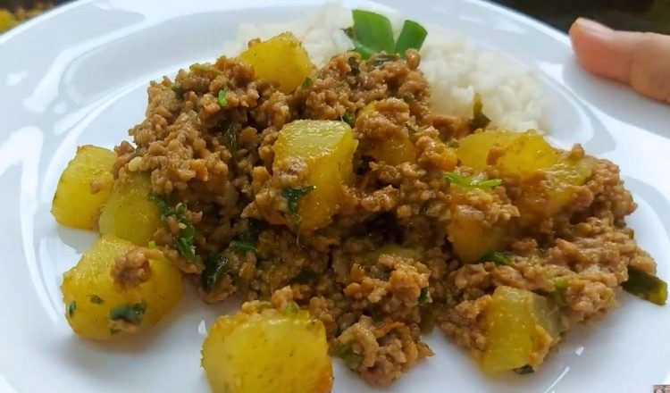 Carne moída com batata-doce