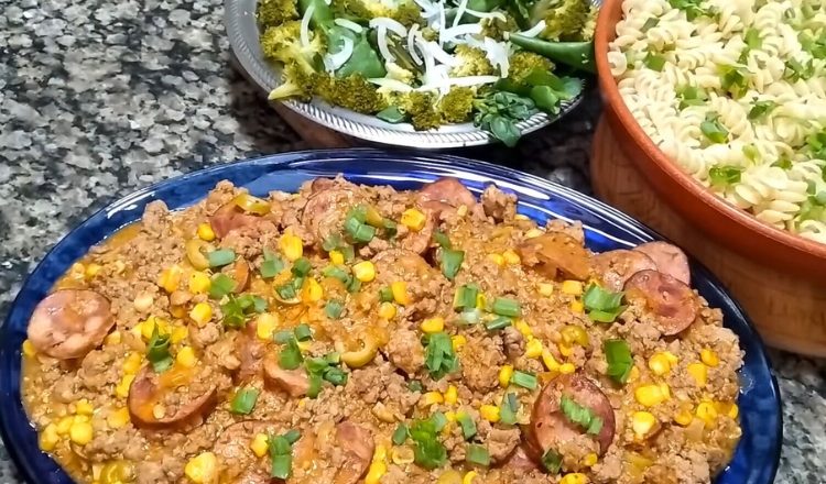 Carne moída com linguiça calabresa