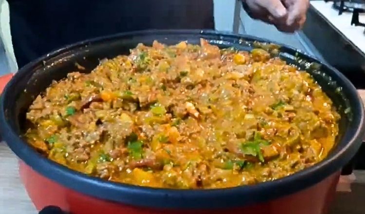 Carne moída com requeijão