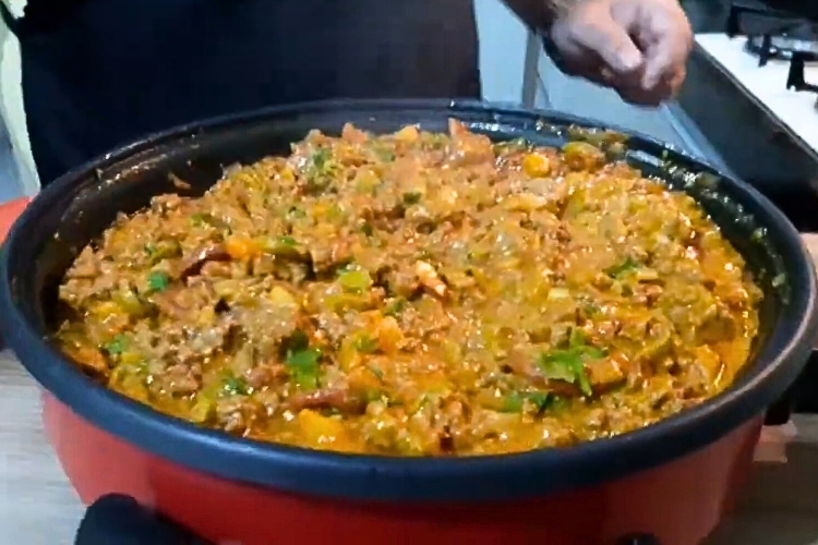 Carne moída com requeijão