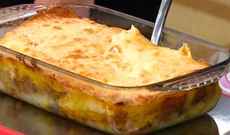 Carne seca com banana da terra