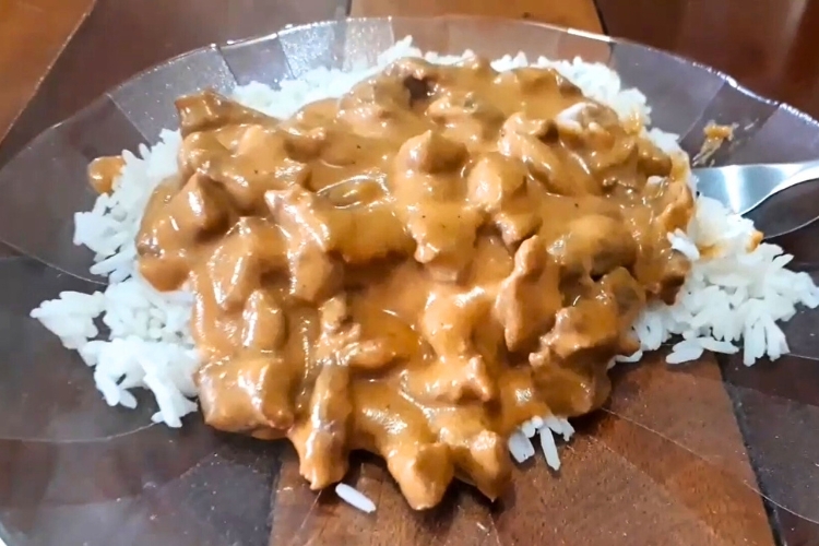 Strogonoff de carne sem creme de leite