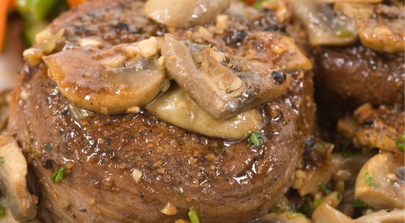 Filé ao molho funghi