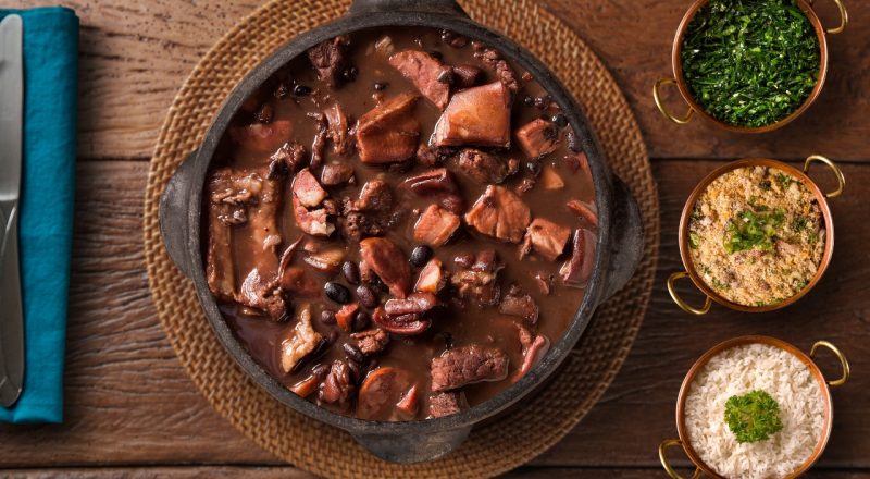 Quanto tempo cozinhar carne seca para feijoada