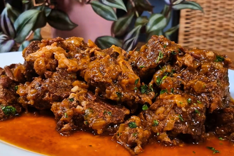 Receita de costela na panela de pressão com cebola