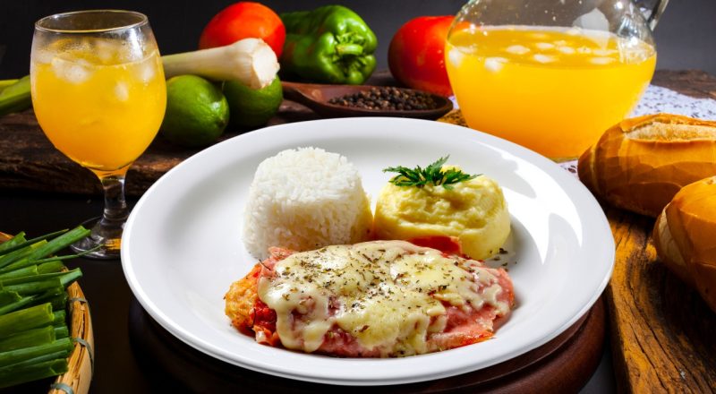 Bife a parmegiana sem empanar
