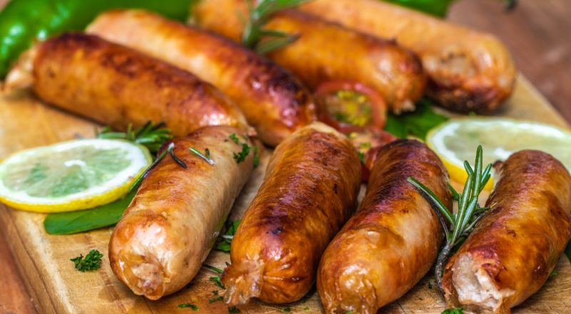 Como fritar linguiça na água