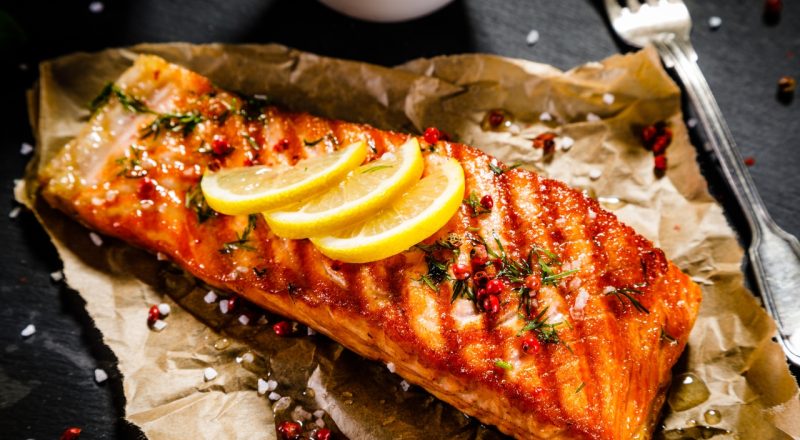 Posta de salmão ao forno