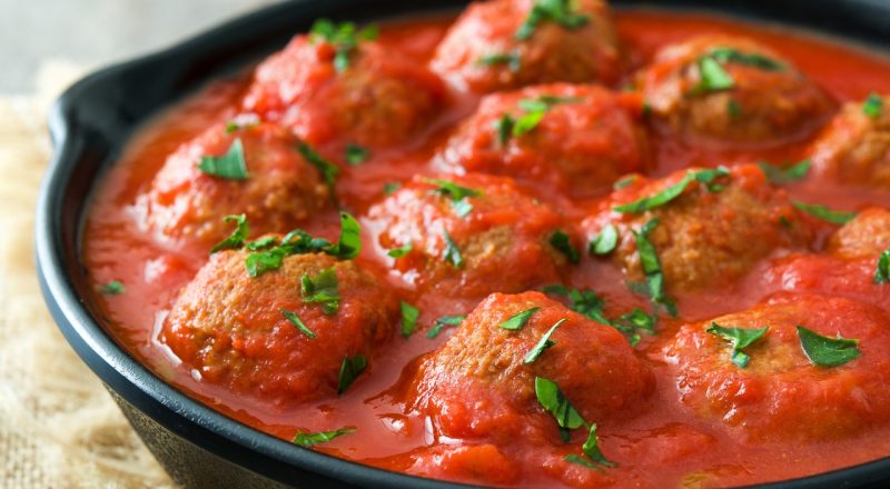 Almôndega ao molho sugo