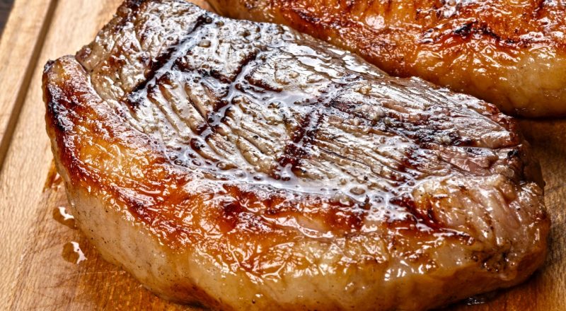 Picanha na airfryer com manteiga e alho