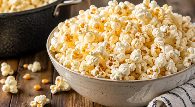 Como fazer pipoca macia e crocante