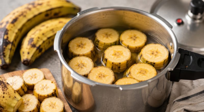 Tempo de cozimento da banana da terra na panela de pressão